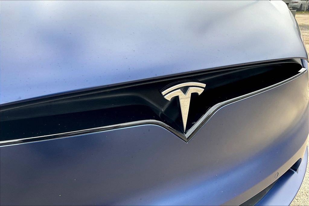 Used 2022 Tesla Model X Plaid image 33