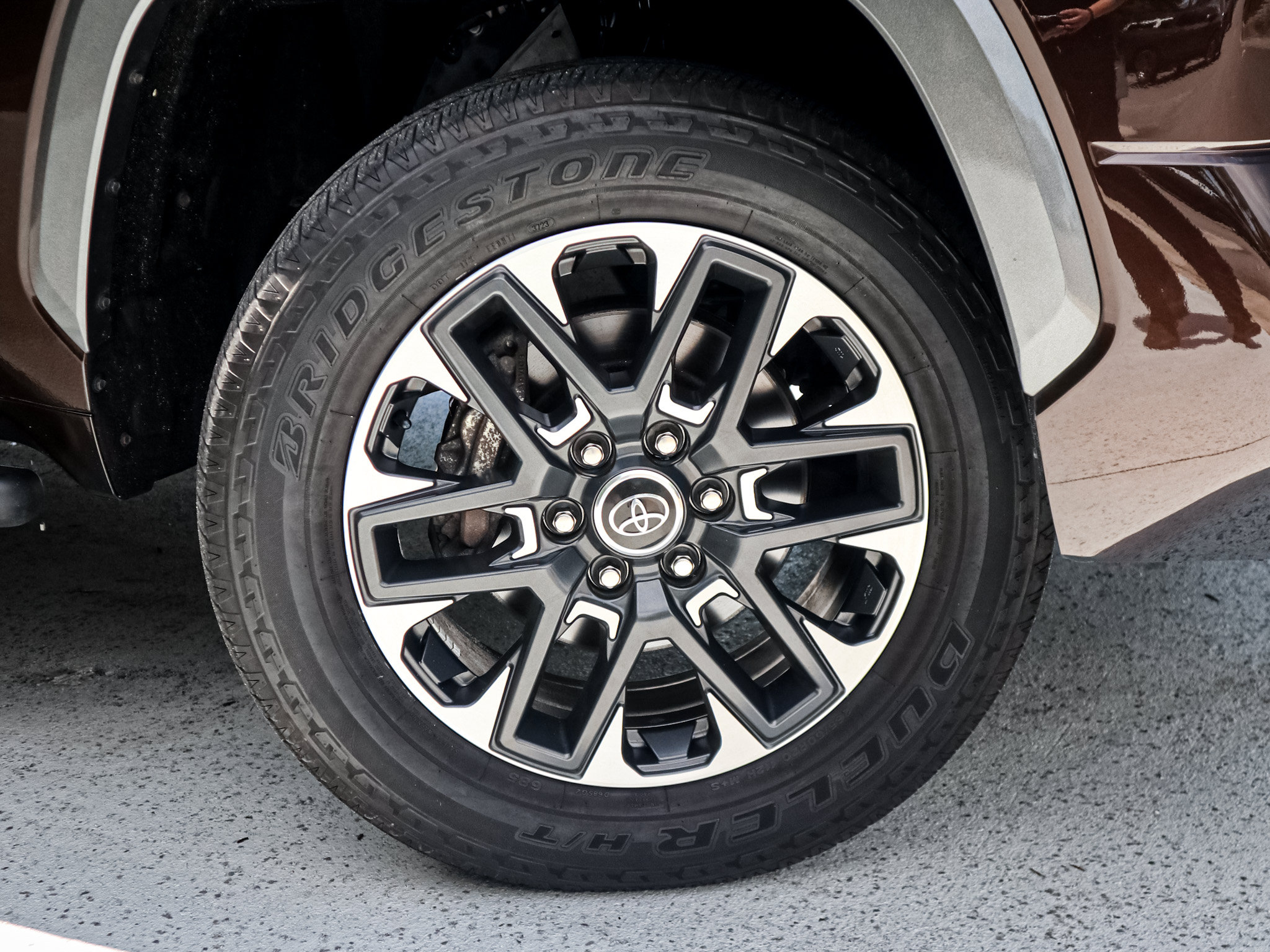 Used 2023 Toyota Tundra Limited AWD/4WD image 13