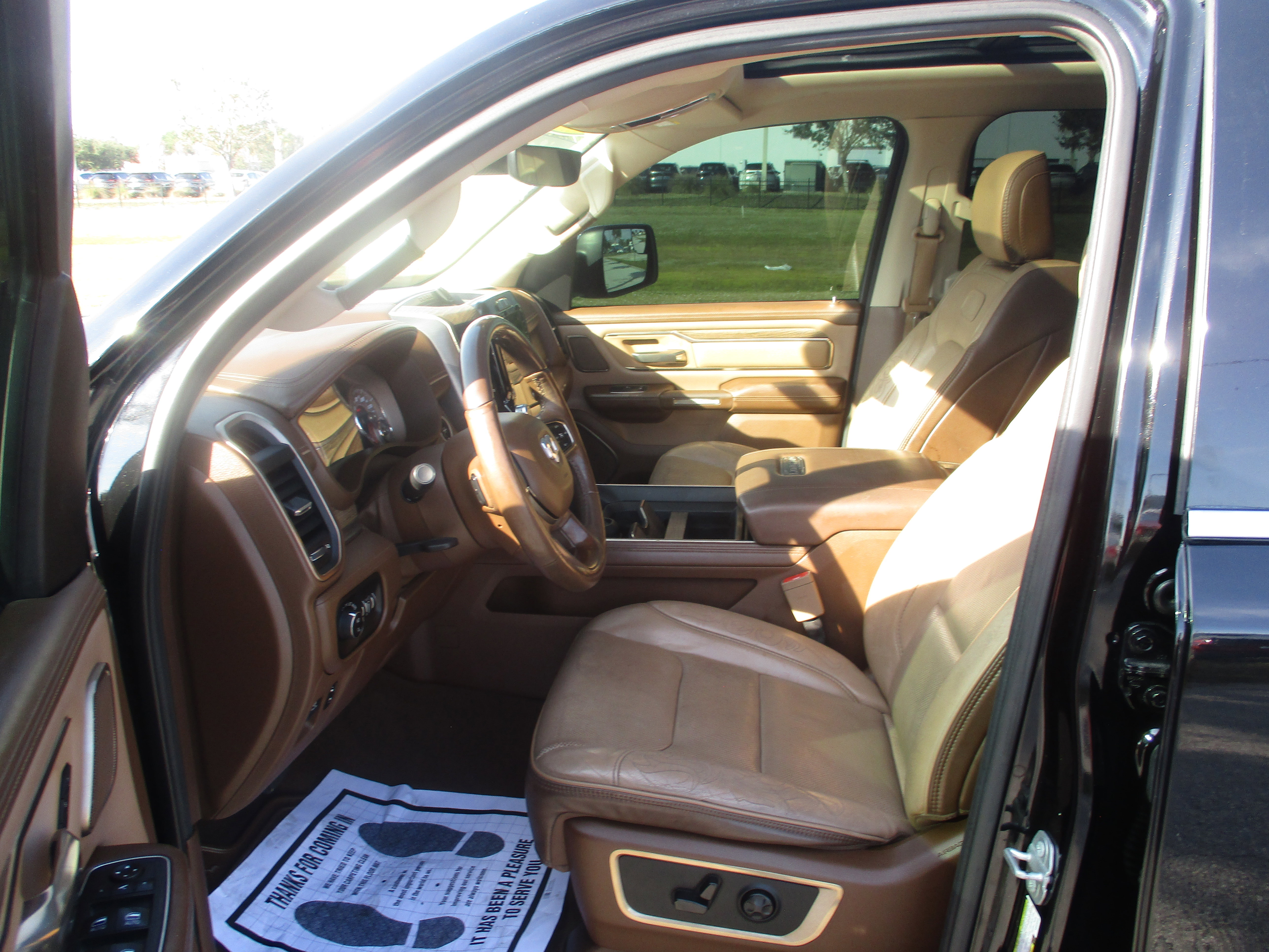 Used 2019 RAM 1500 Laramie Longhorn image 12