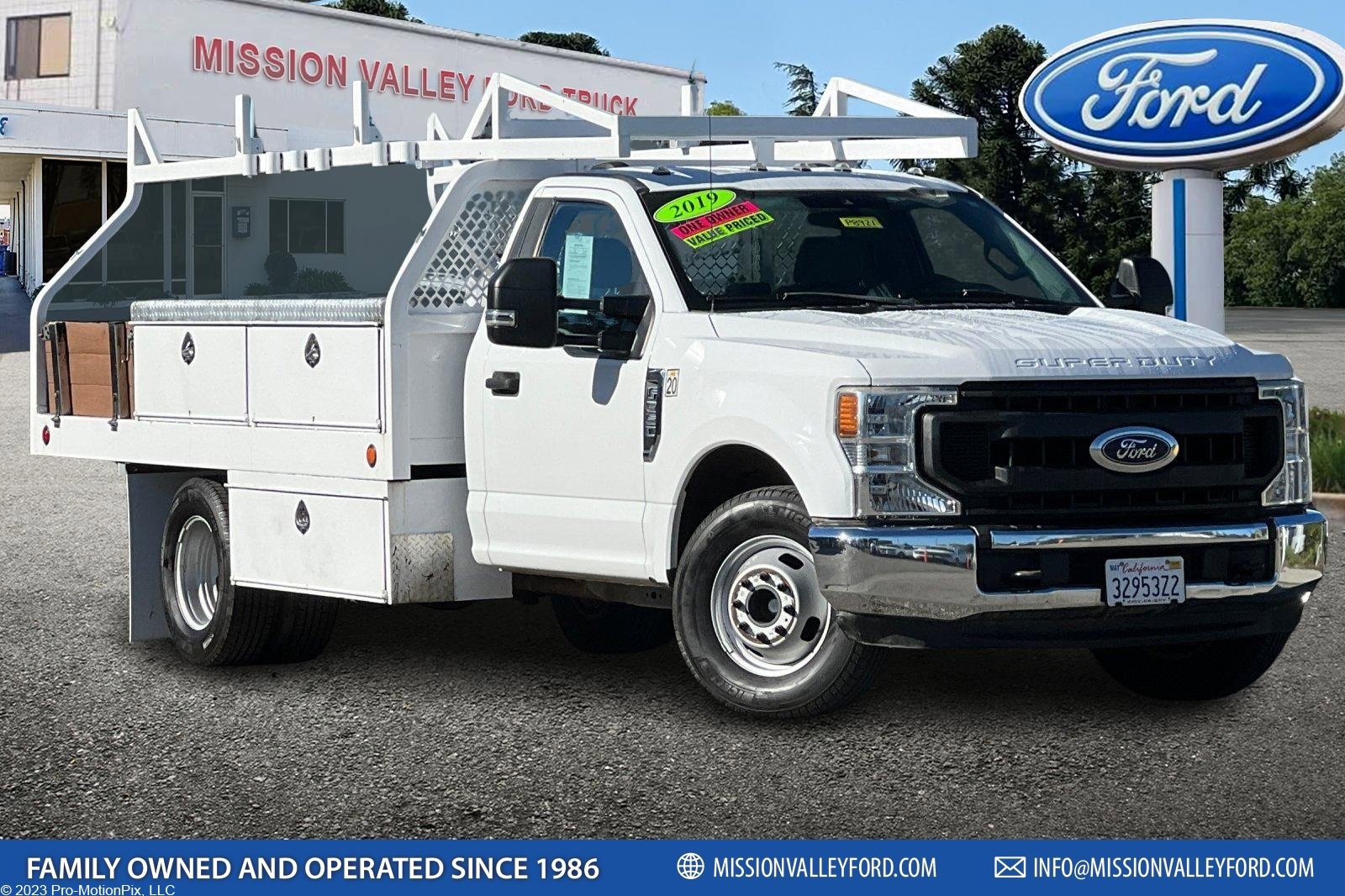 Used 2020 Ford F350 XL w/ Power Equipment Group image 1