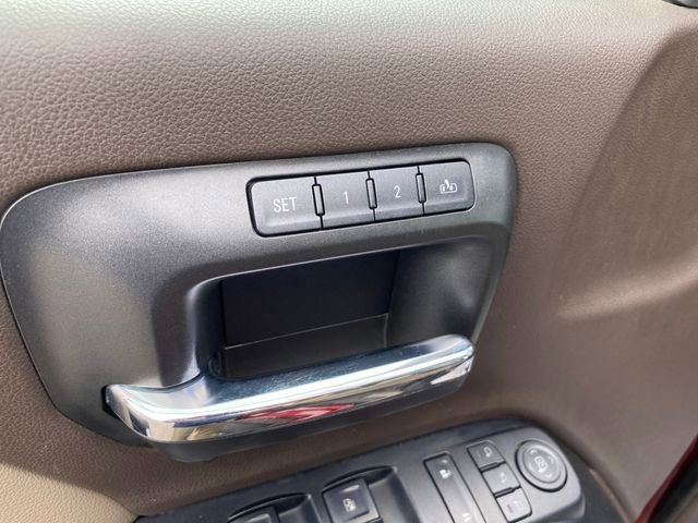 Used 2016 GMC Sierra 1500 Denali w/ Denali Ultimate Package AWD/4WD image 18