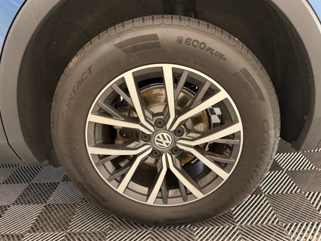 Used 2020 Volkswagen Tiguan SE w/ 3rd Row Seat Package AWD/4WD image 42