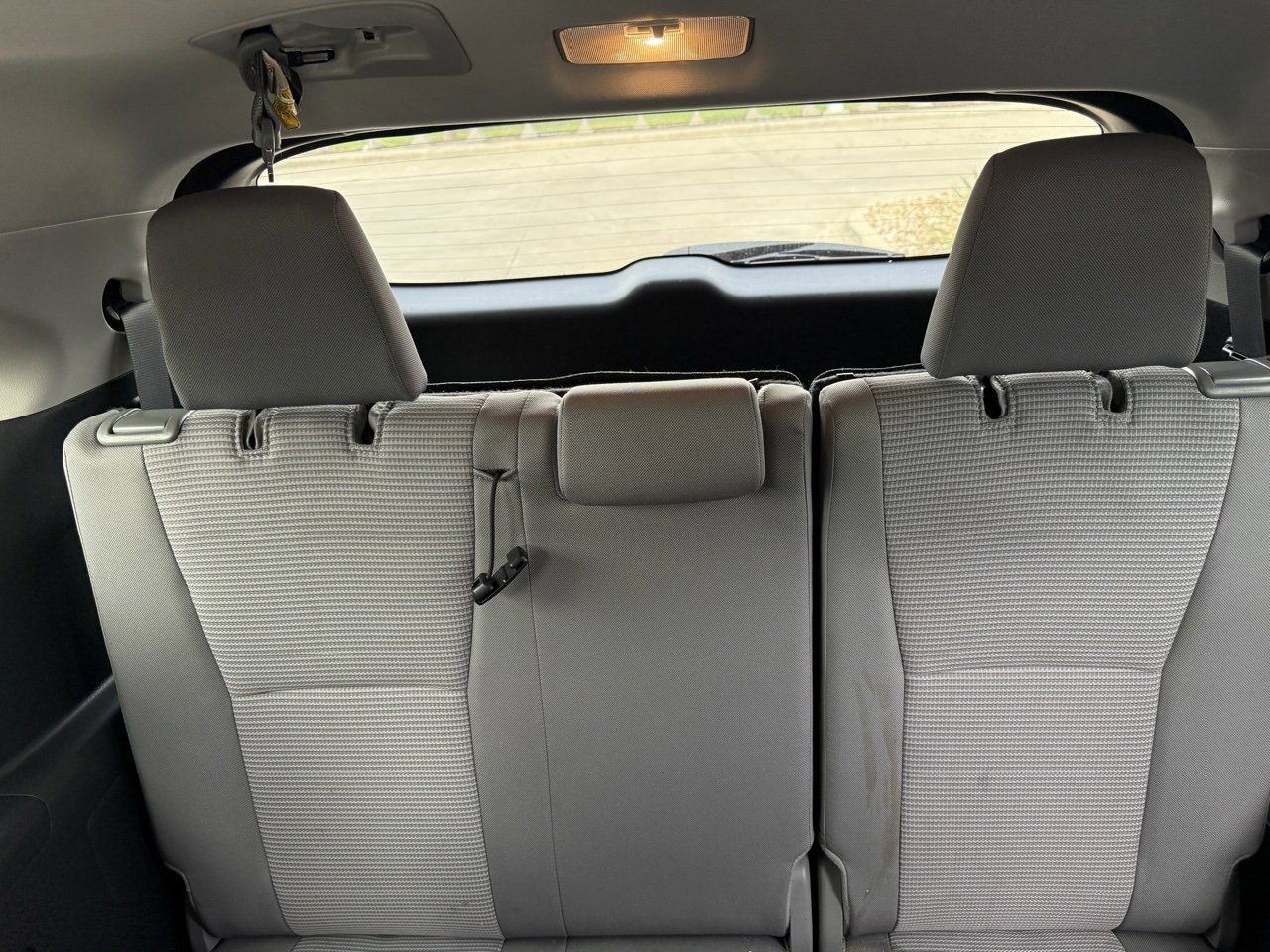 Used 2024 Toyota Highlander LE image 19