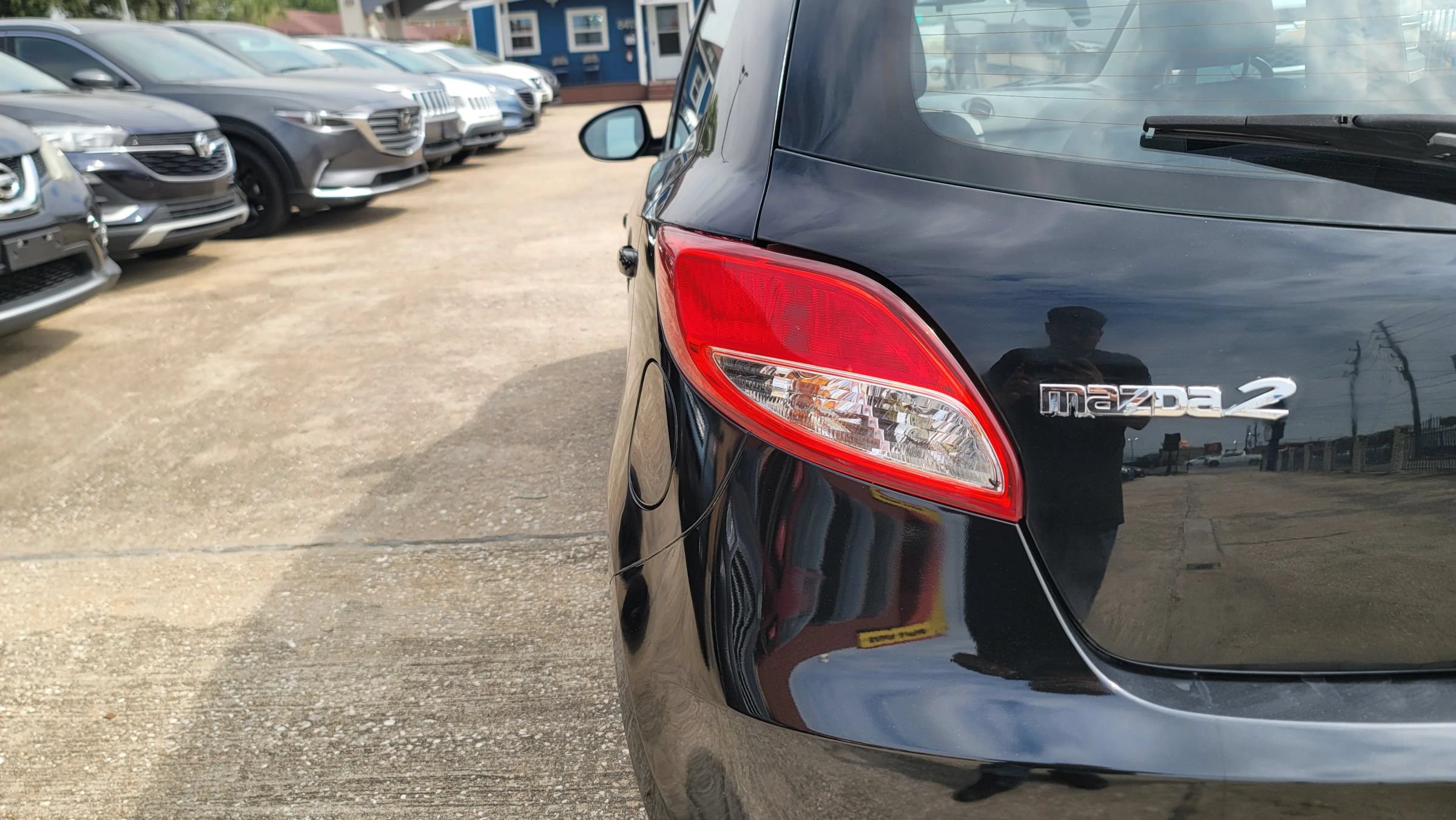 Used 2014 MAZDA MAZDA2 Sport FWD image 23