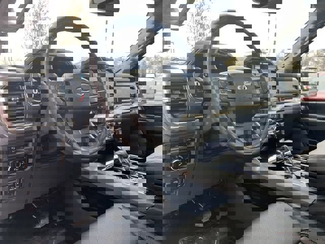 Used 2023 Ford F150 Lariat w/ Trailer Tow Package image 24