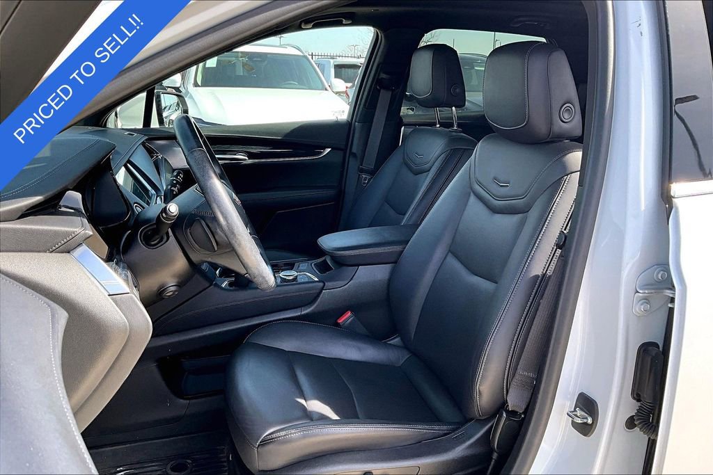 Used 2024 Cadillac XT5 Premium Luxury w/ LPO, Floor Liner Package image 33