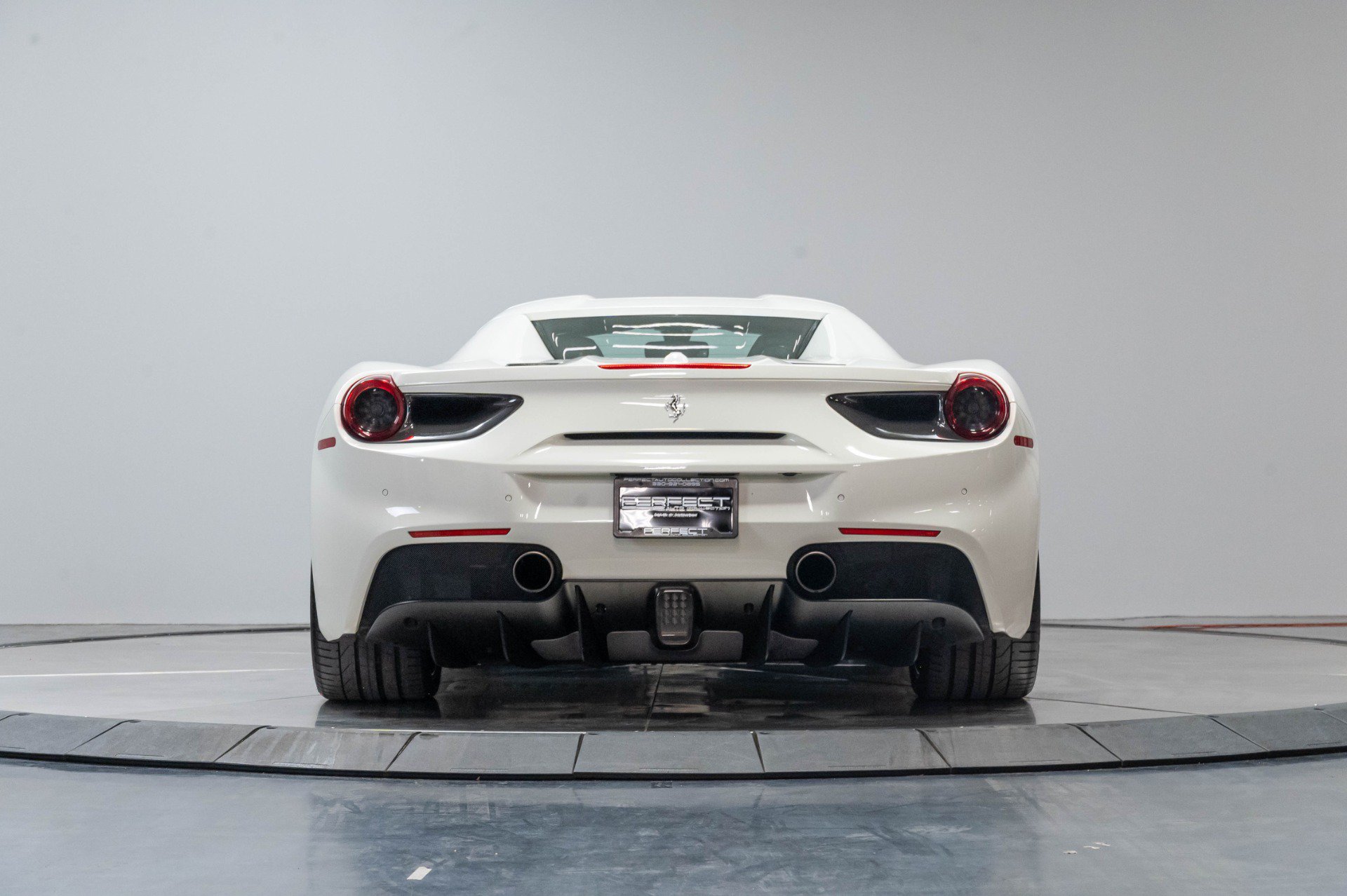 Used 2016 Ferrari 488 Spider RWD image 57