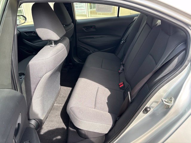 Used 2025 Toyota Corolla LE AWD/4WD image 29