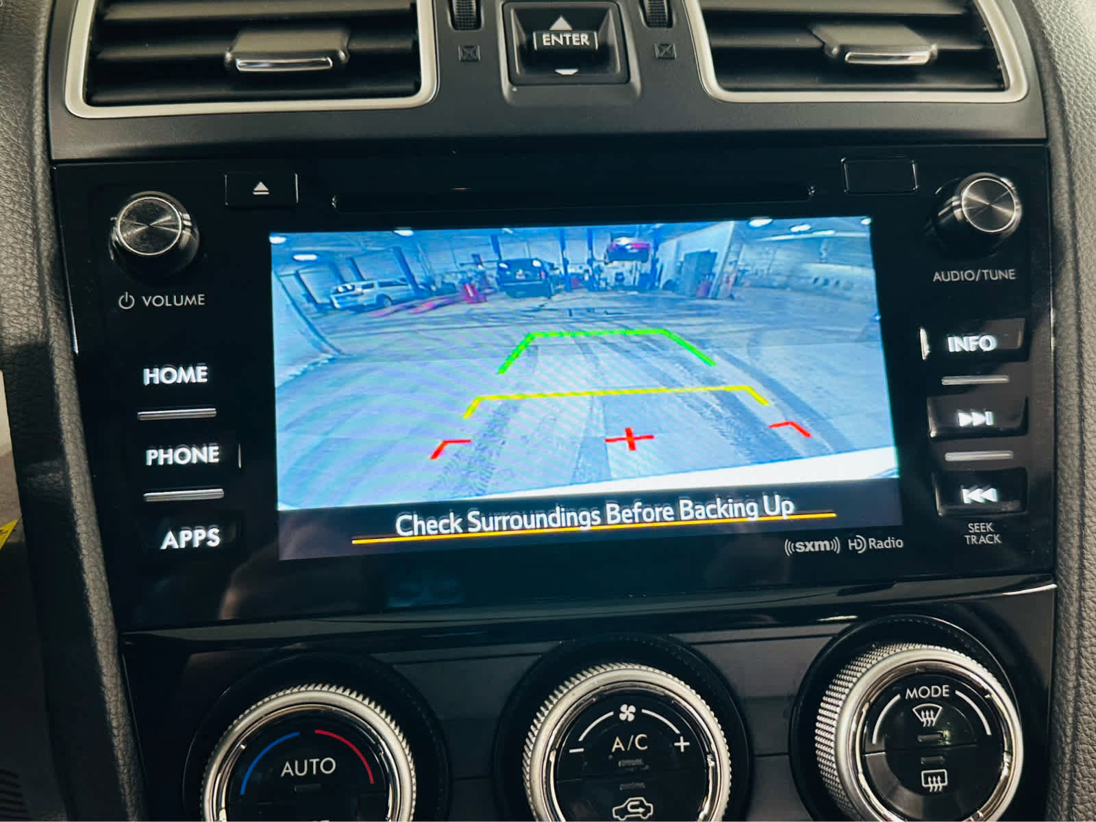 Used 2018 Subaru Forester 2.5i Premium w/ All-Weather Package image 12