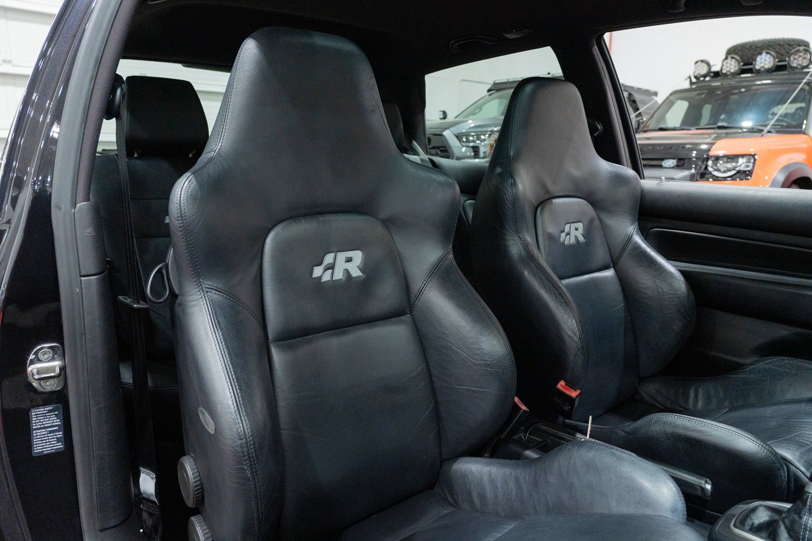 Used 2004 Volkswagen R32 AWD/4WD image 27