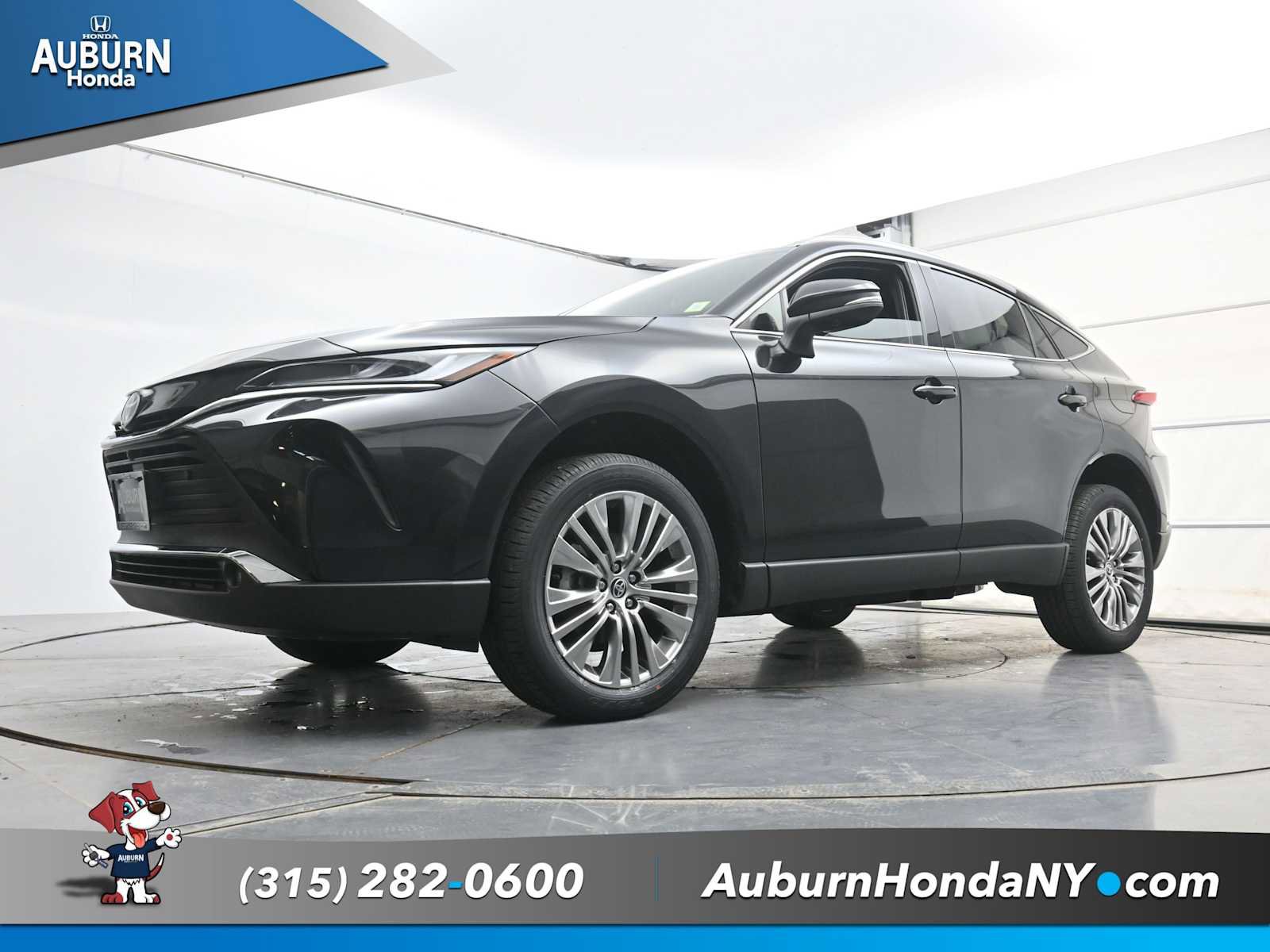 Used 2023 Toyota Venza Limited image 18