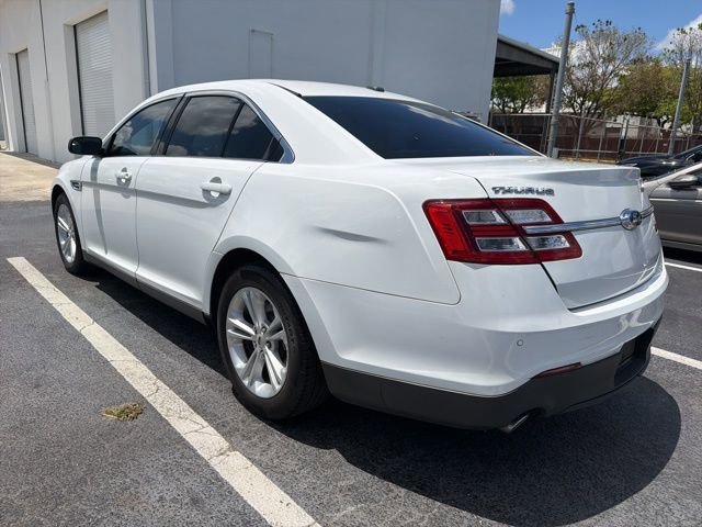 Used 2015 Ford Taurus SEL w/ Equipment Group 201A FWD image 3