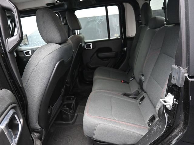 Used 2024 Jeep Gladiator Rubicon w/ Technology Group image 32