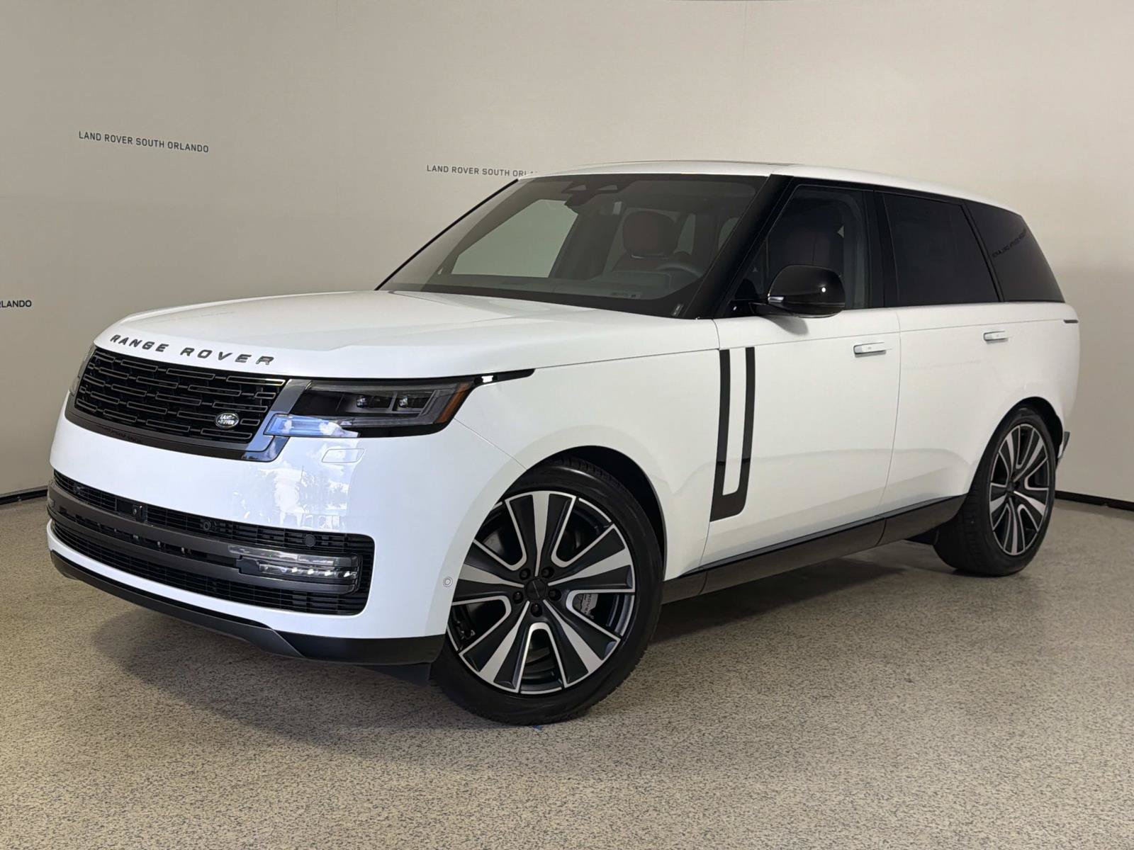 New 2026 Land Rover Range Rover SE