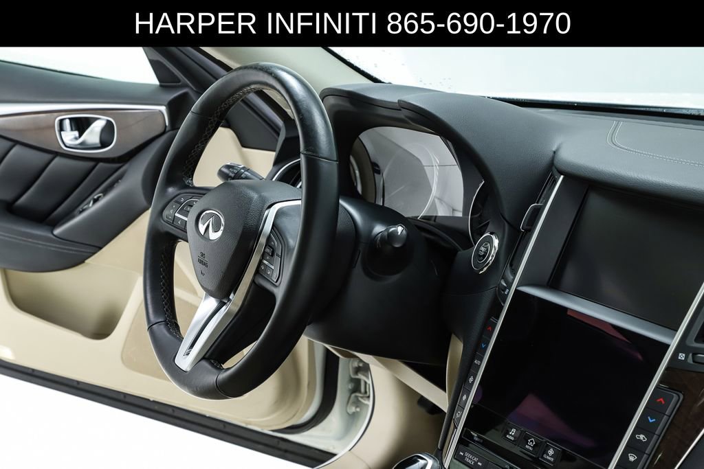 Used 2018 INFINITI Q50 Luxe w/ Essential Package (3.0T Luxe) AWD/4WD image 35