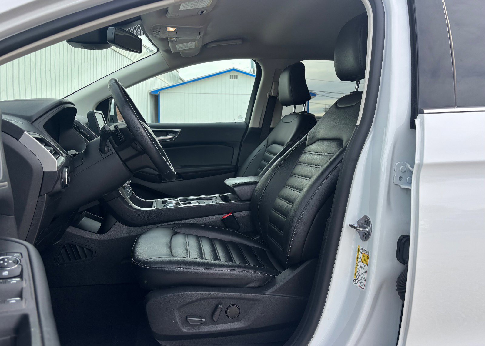 Certified 2024 Ford Edge SEL w/ Convenience Package image 18