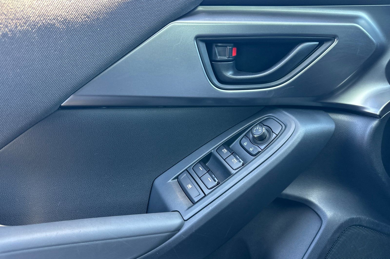 Used 2025 Subaru Impreza 2.0i AWD/4WD image 12