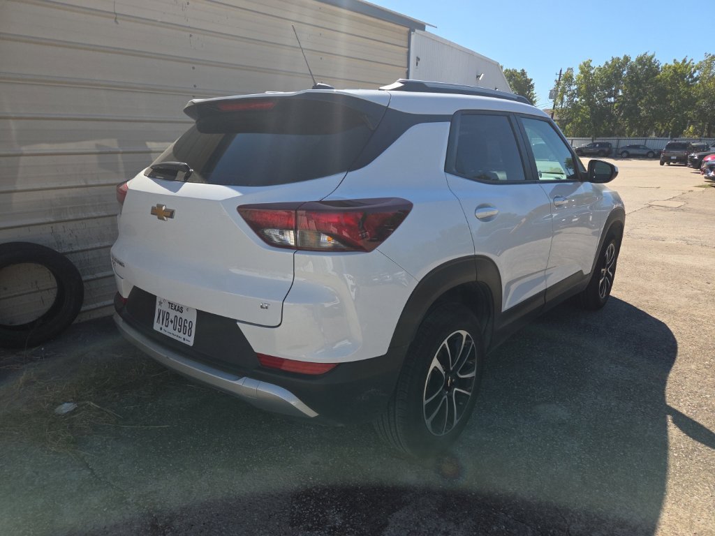 Used 2026 Chevrolet TrailBlazer LT AWD/4WD image 9