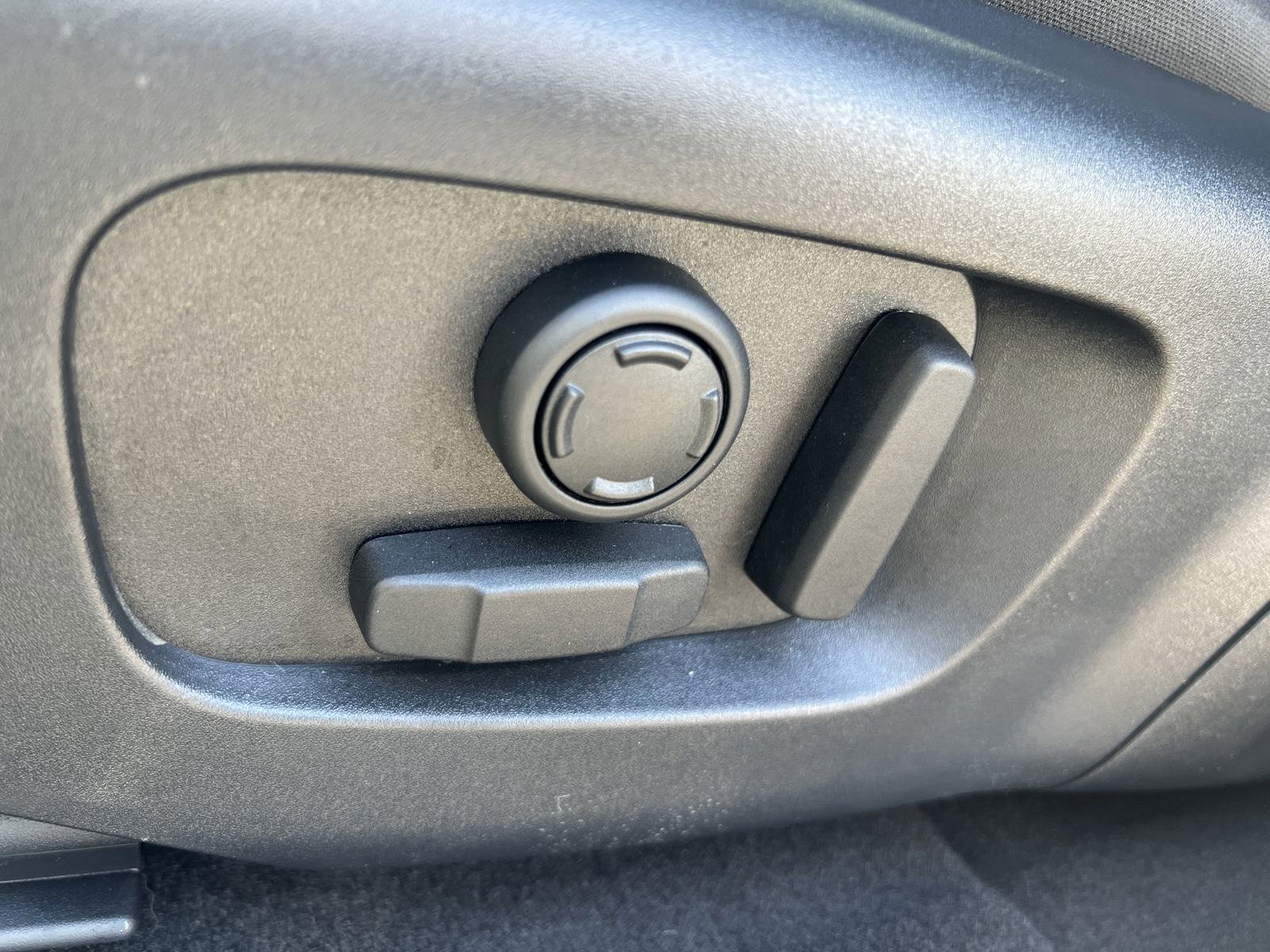 New 2025 Land Rover Range Rover Evoque Dynamic SE image 23