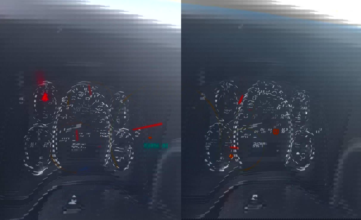 Used 2018 Chevrolet Express 2500 image 11