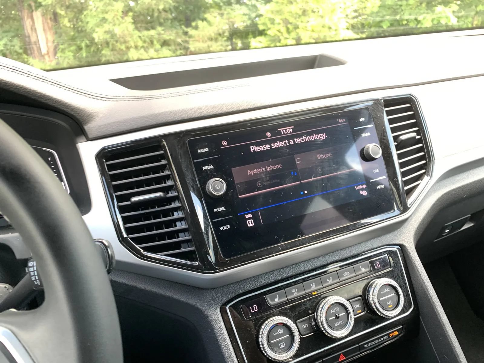 Used 2023 Volkswagen Atlas Cross Sport SE FWD image 14