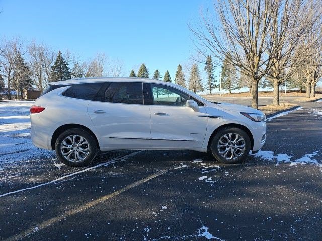 Used 2020 Buick Enclave Avenir w/ Avenir Technology Package AWD/4WD image 7
