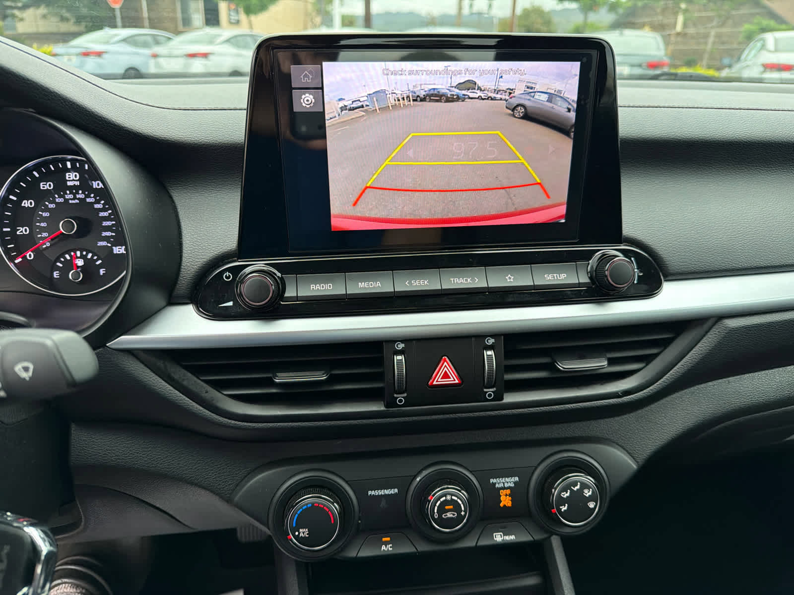 Used 2024 Kia Forte LXS image 7