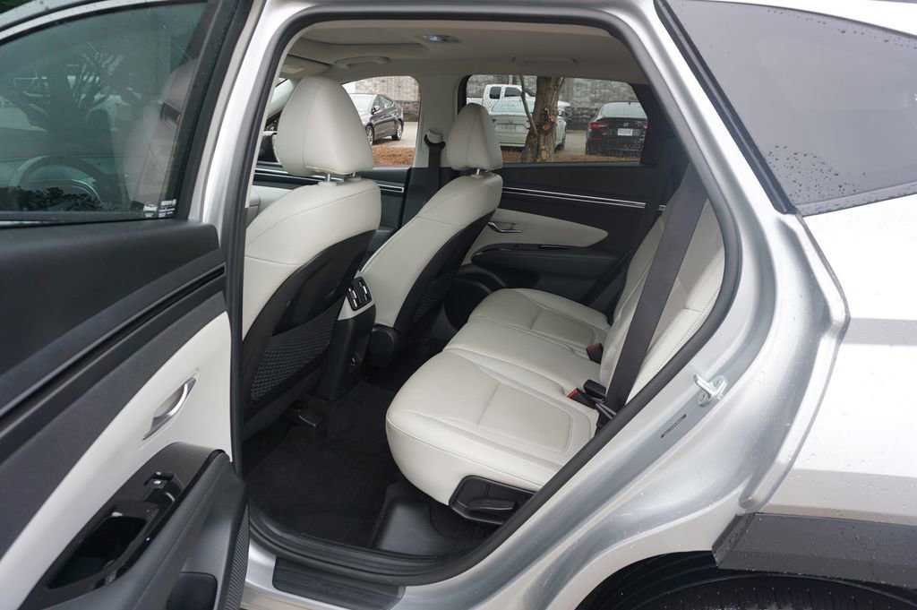 Used 2022 Hyundai Tucson SEL w/ Convenience + Premium Package FWD image 14
