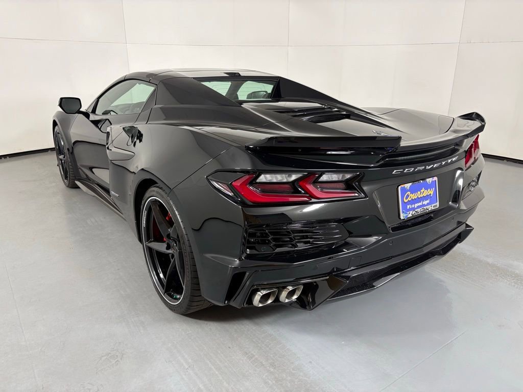 Used 2025 Chevrolet Corvette E-Ray w/ Stealth Interior Trim Package AWD/4WD image 6