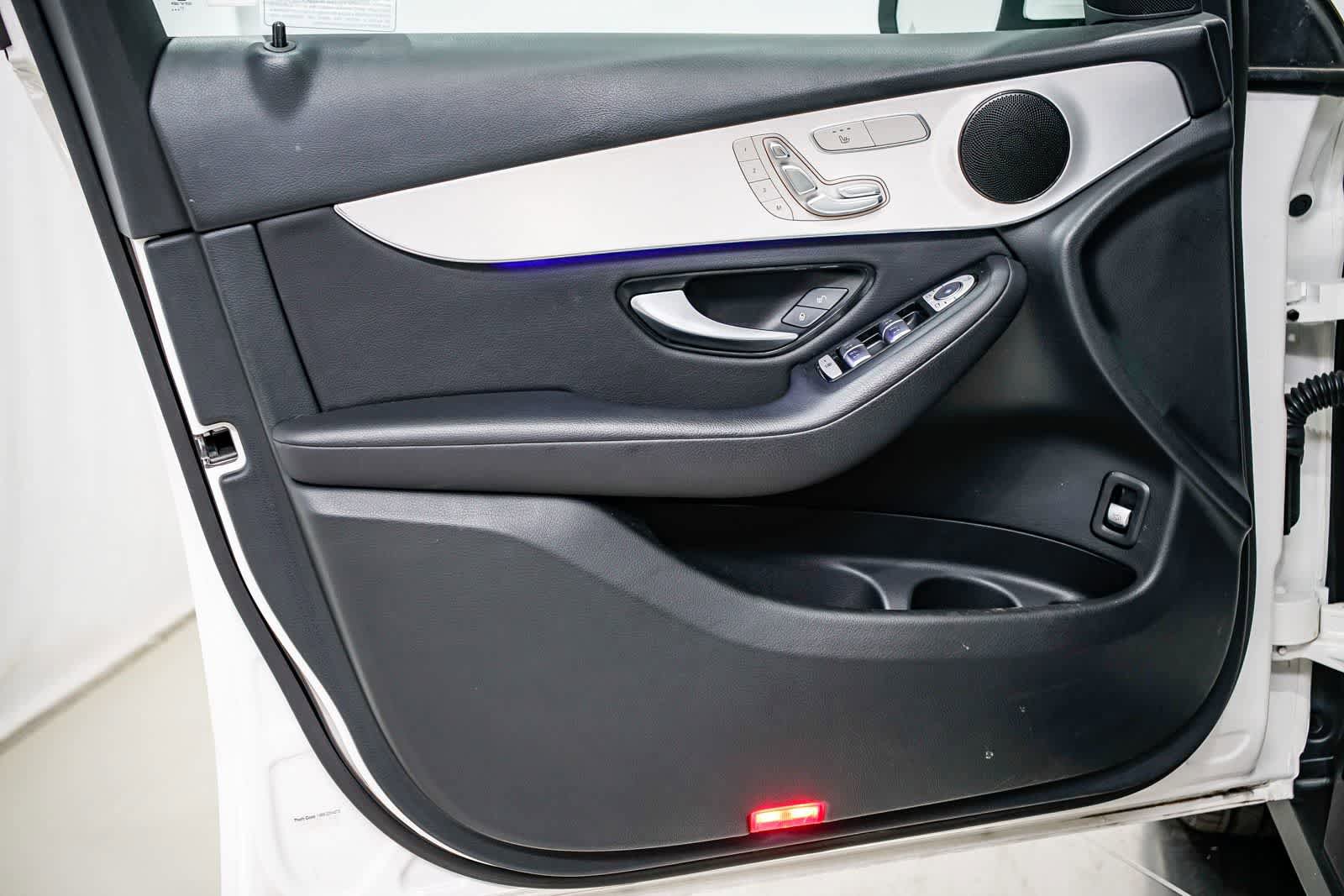 Used 2022 Mercedes-Benz GLC 300 image 18