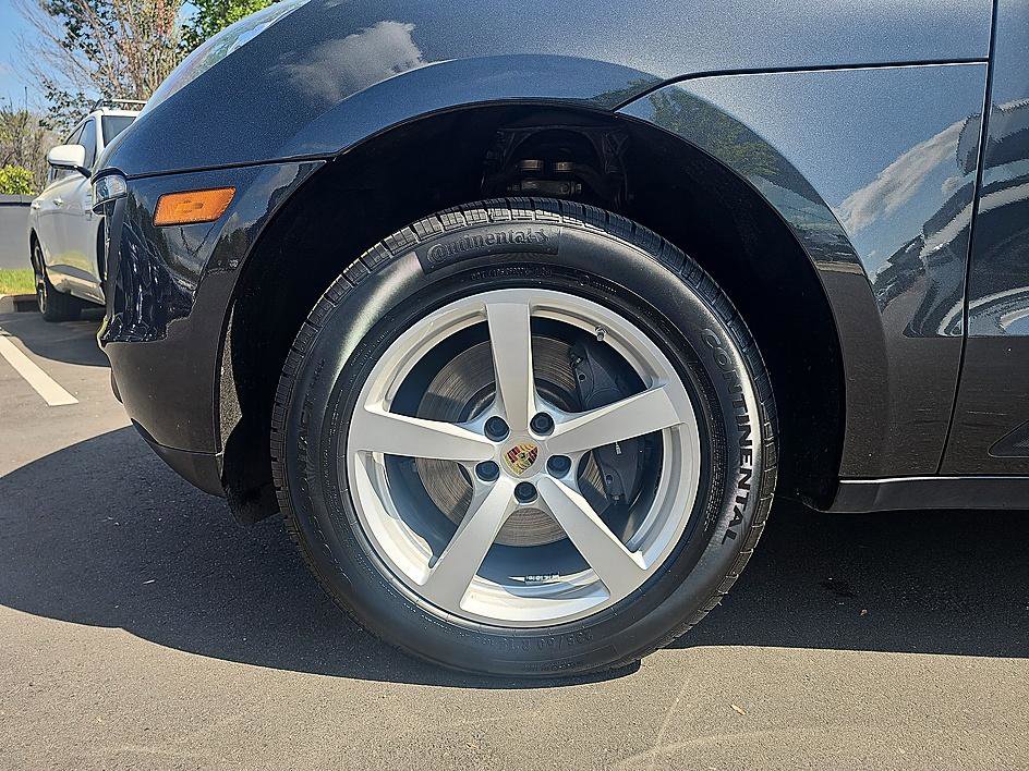 Used 2018 Porsche Macan image 9