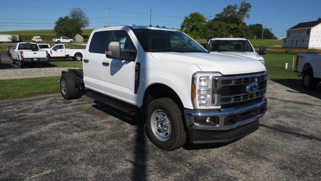 New 2026 Ford F350 XL image 1