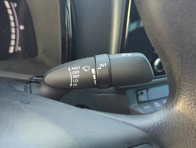 Used 2025 Toyota Camry LE FWD image 16