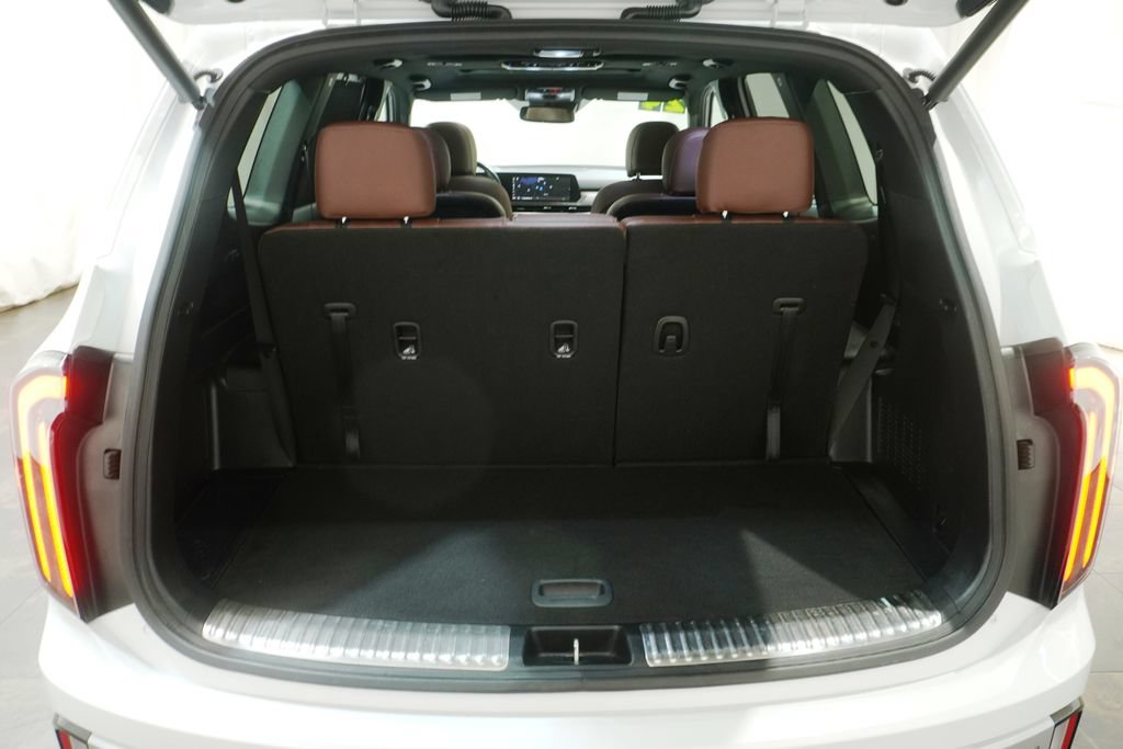Used 2024 Kia Telluride SX AWD/4WD image 6