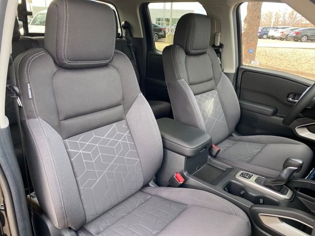 New 2026 Nissan Frontier SV image 9