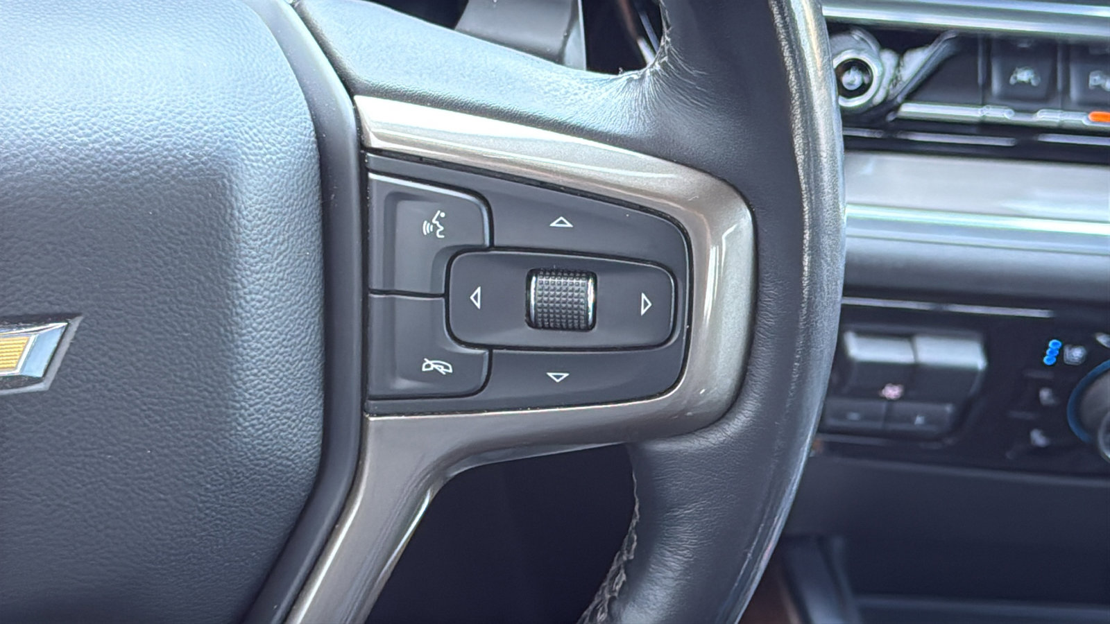 Used 2022 Chevrolet Silverado 1500 High Country w/ High Country Premium Package image 22