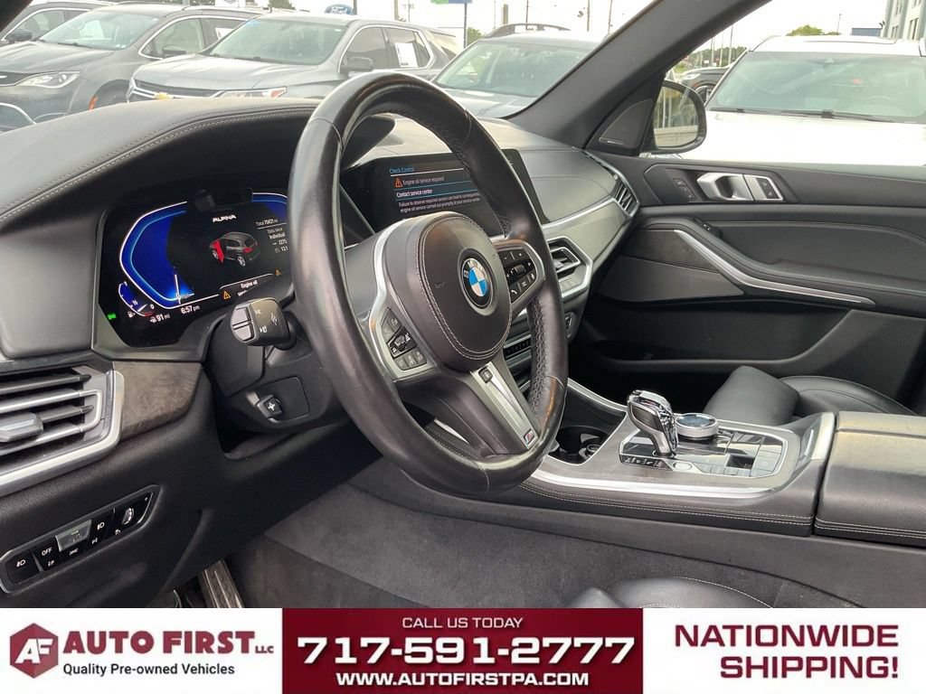 Used 2019 BMW X5 xDrive50i w/ M Sport Package AWD/4WD image 6