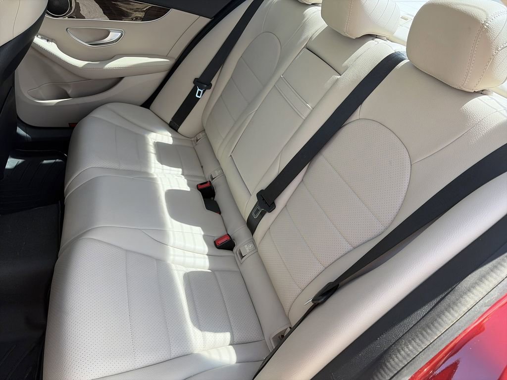 Used 2018 Mercedes-Benz C 300 Sedan image 32