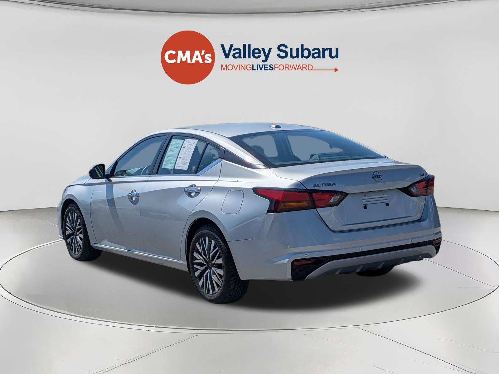 Used 2023 Nissan Altima 2.5 SV FWD image 3