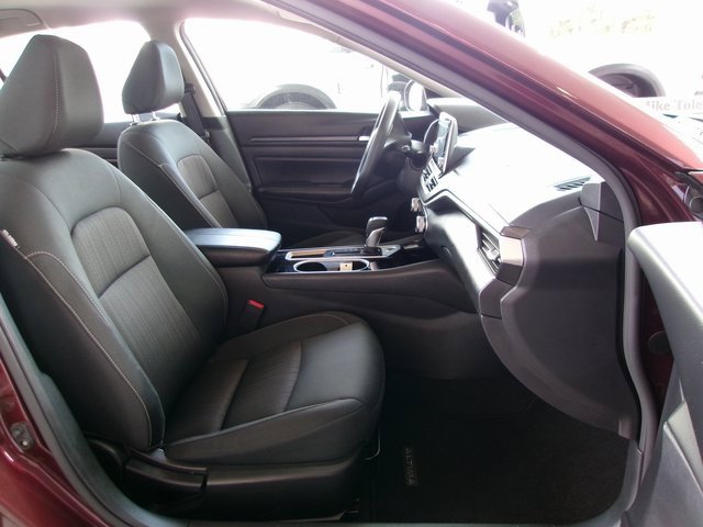 Used 2024 Nissan Altima 2.5 SV image 19