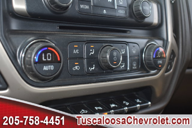 Used 2016 GMC Sierra 1500 Denali w/ Enhanced Driver Alert Package AWD/4WD image 38