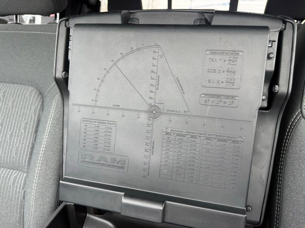Used 2021 RAM 1500 Big Horn image 34