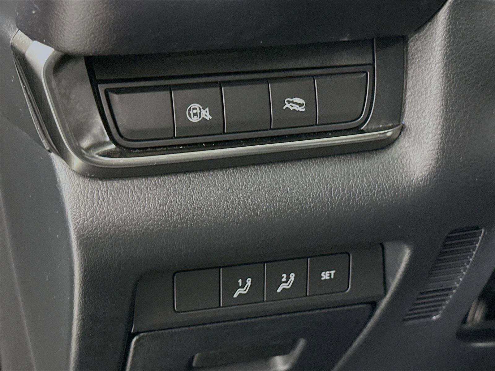 Used 2025 MAZDA CX-30 AWD 2.5 S w/ Preferred Package image 14