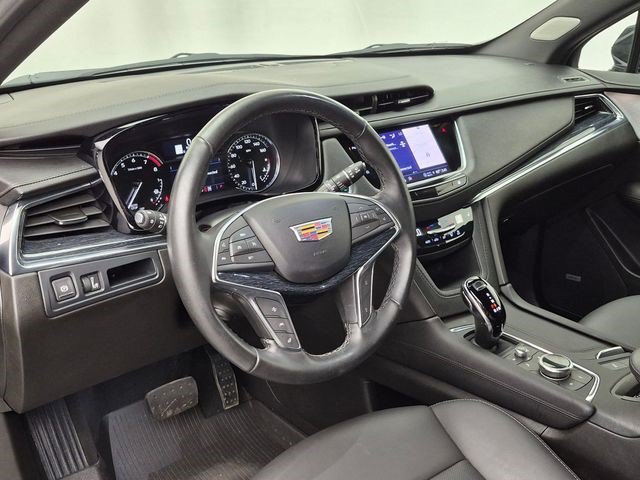 Certified 2023 Cadillac XT5 Premium Luxury w/ LPO, Floor Liner Package AWD/4WD image 11