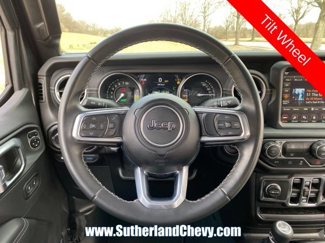 Used 2022 Jeep Wrangler Unlimited Sahara AWD/4WD image 20