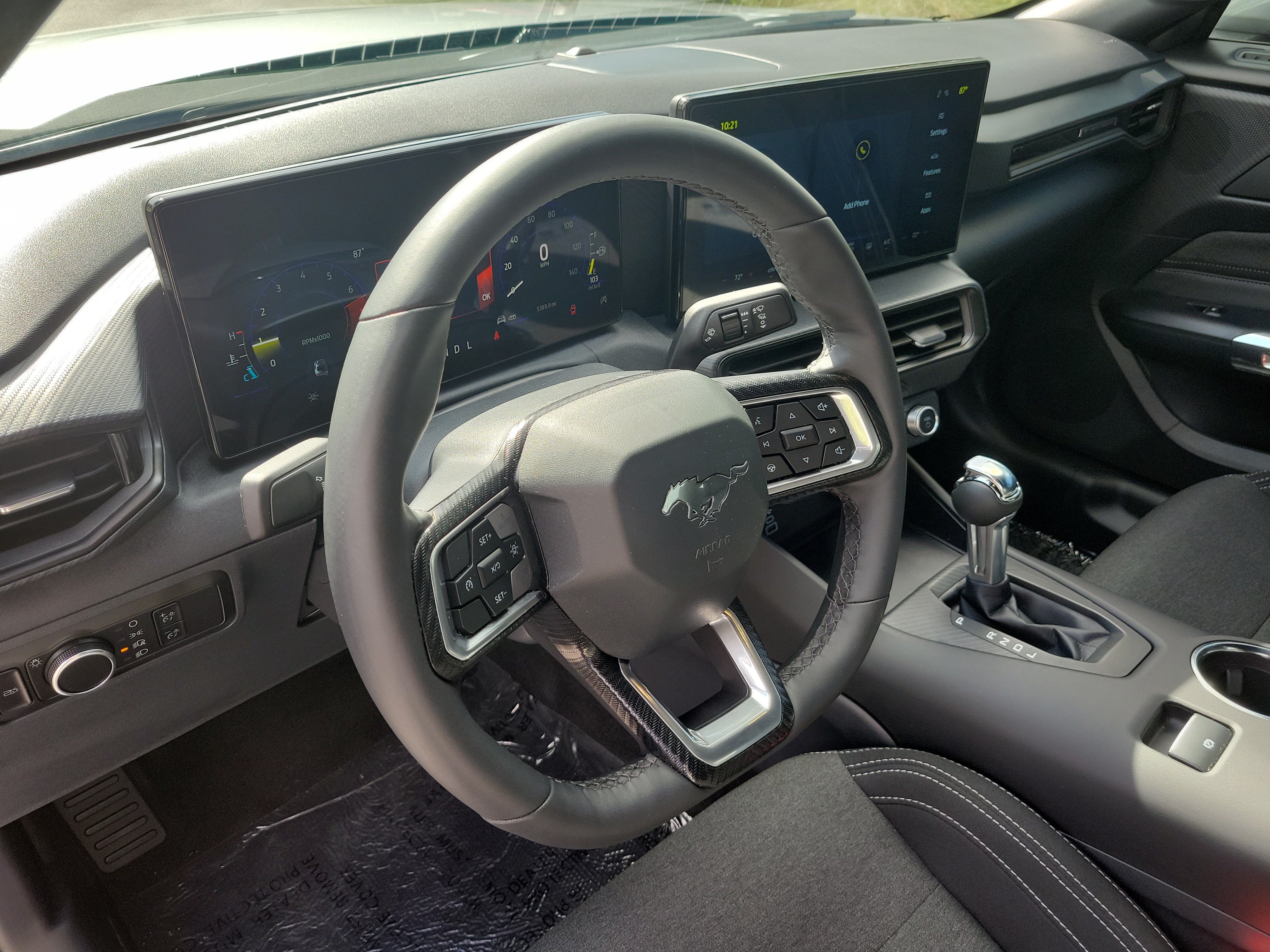 Used 2025 Ford Mustang Coupe RWD image 17