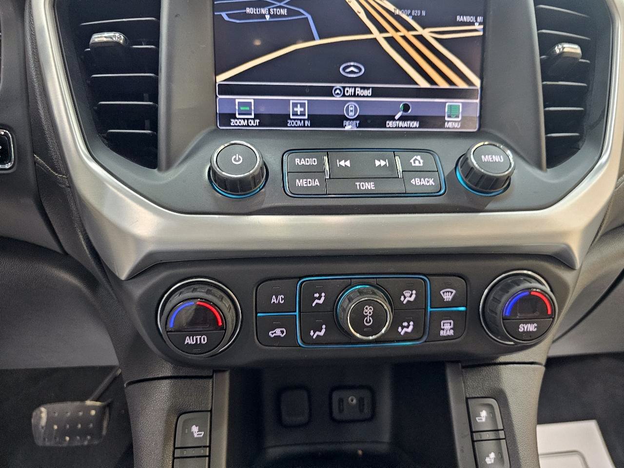 Used 2017 GMC Acadia SLT FWD image 35