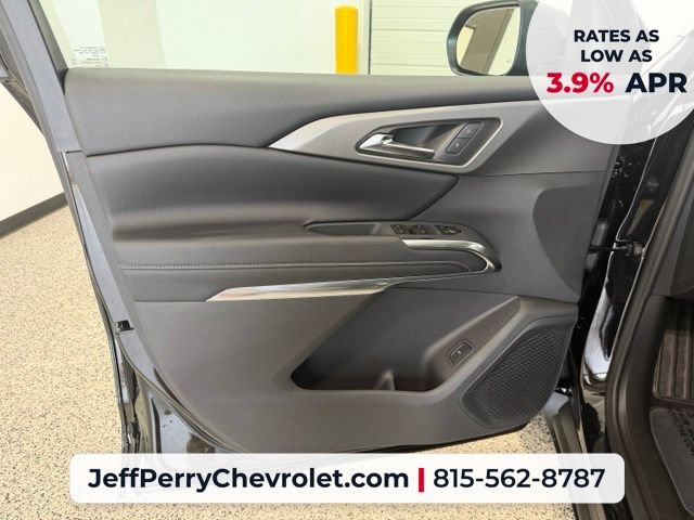 New 2027 Chevrolet Traverse LT w/ Driver Confidence Package AWD/4WD image 8