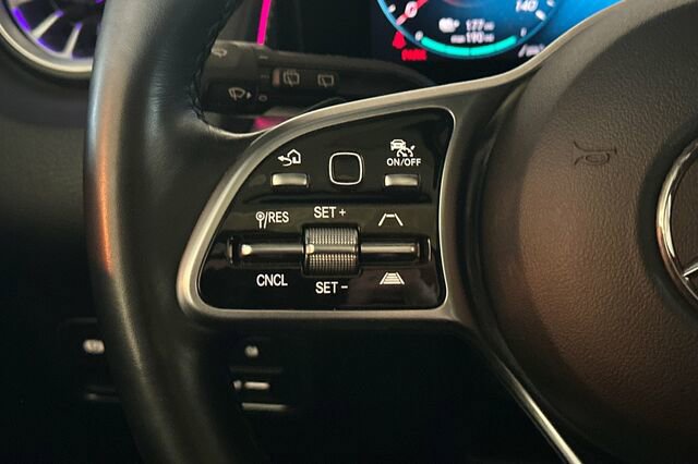 Certified 2022 Mercedes-Benz EQB 350 4MATIC image 30