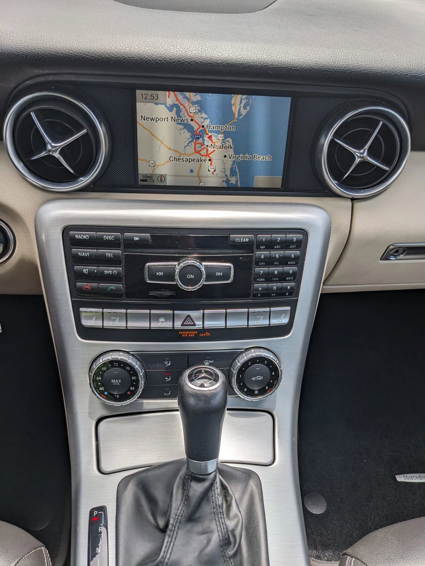 Used 2014 Mercedes-Benz SLK 250 image 11